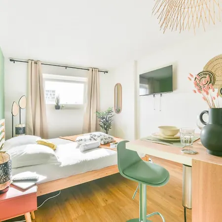 Le - Tramway Apartment